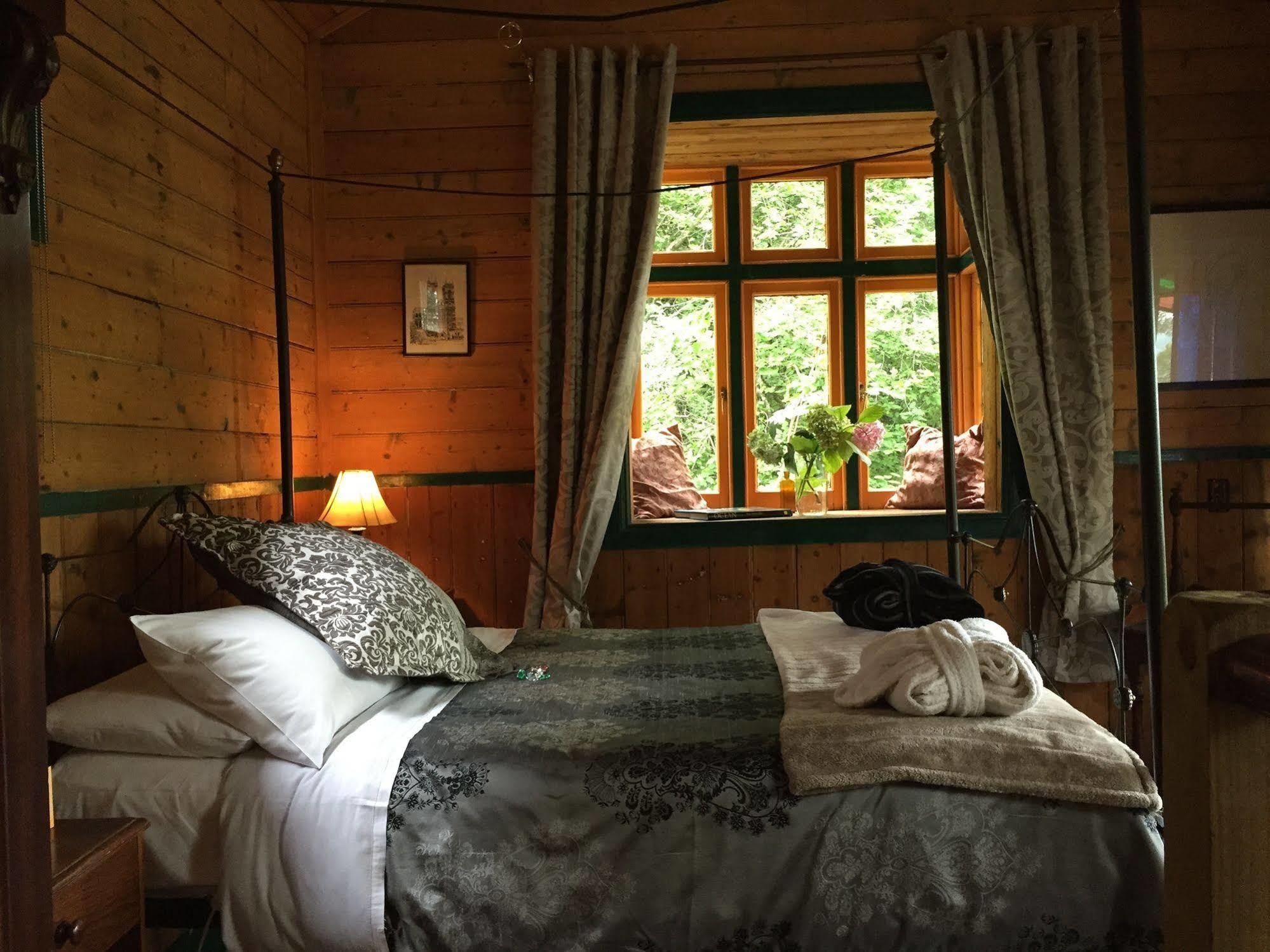 Como Cottage Accommodation Olinda Kültér fotó